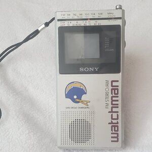 Vintage chargers football Sony Watchman FD-30A AM/FM Stereo Mini TV With Case